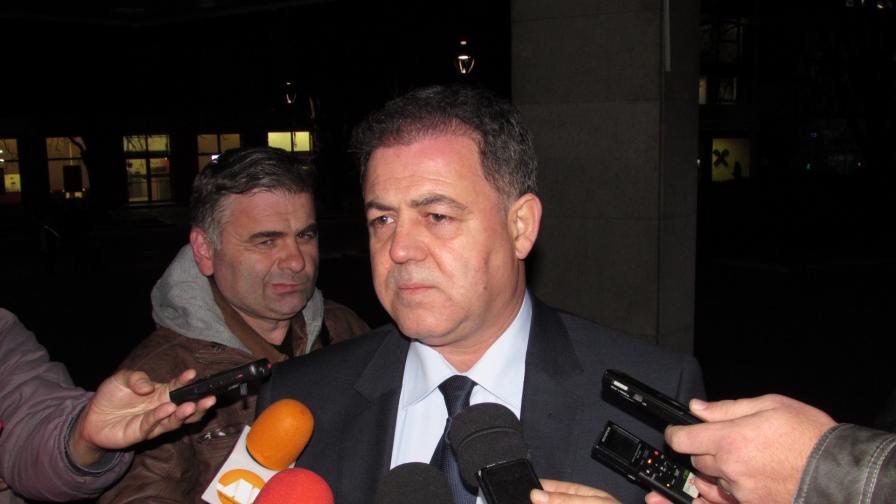 Ненчев: Не контролираме пътя на българските оръжия