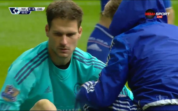 ВИДЕО: В Челси изтръпнаха за вратаря си