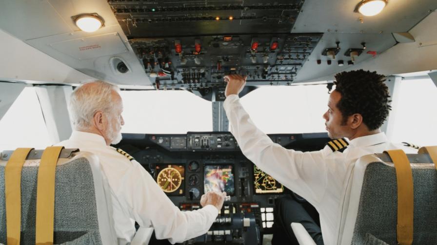 Неквалифициран капитан летял месеци над Европа с фалшиви сертификати