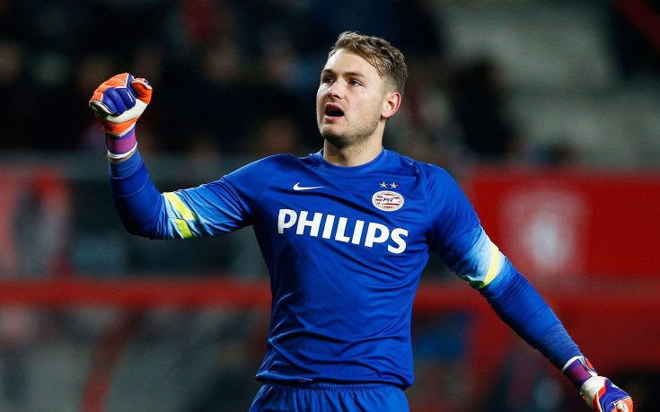 Двама футболисти на ПСВ Айндховен пренощуваха в ареста