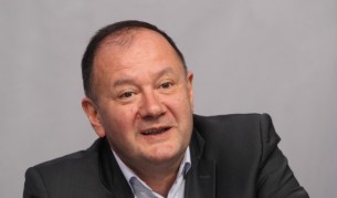 Михаил Миков