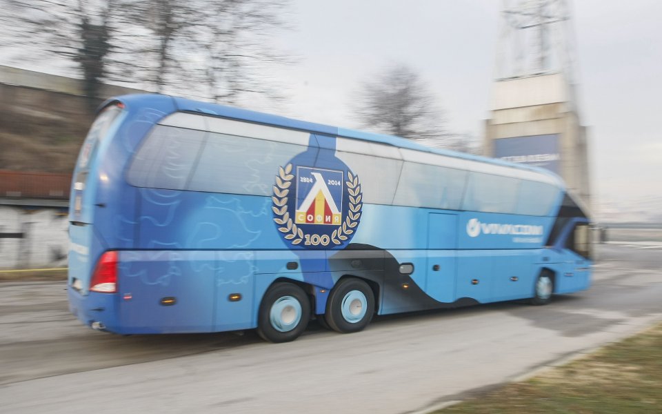 Левски замина за Свиленград с 22-а футболисти