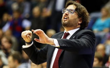 ВИДЕО: Мечтата на треньора: Да даде техническо на съдия