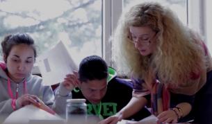 Учителят - носител на знания и приятел на децата (видео)