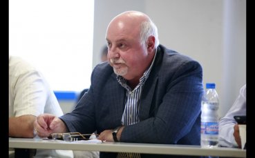 Баждеков: Внесохме документите в БФС, решението през април