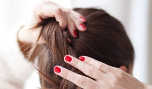 5 лесни и красиви прически за отрицателно време (видео)