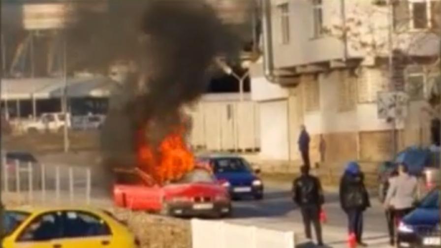 Страшна катастрофа в Нови Искър, горяща кола във Варна