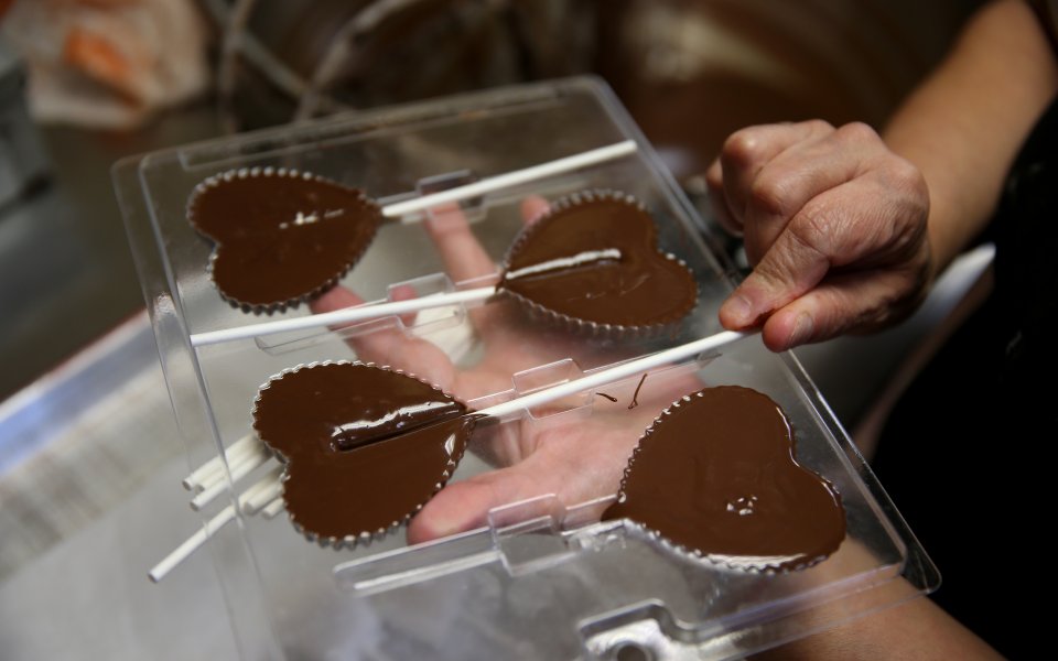За Деня на влюбените в САЩ ще се продадат шоколади за над 1 млрд. долара