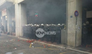 Гръцките фермери и днес „обсаждат“ парламента