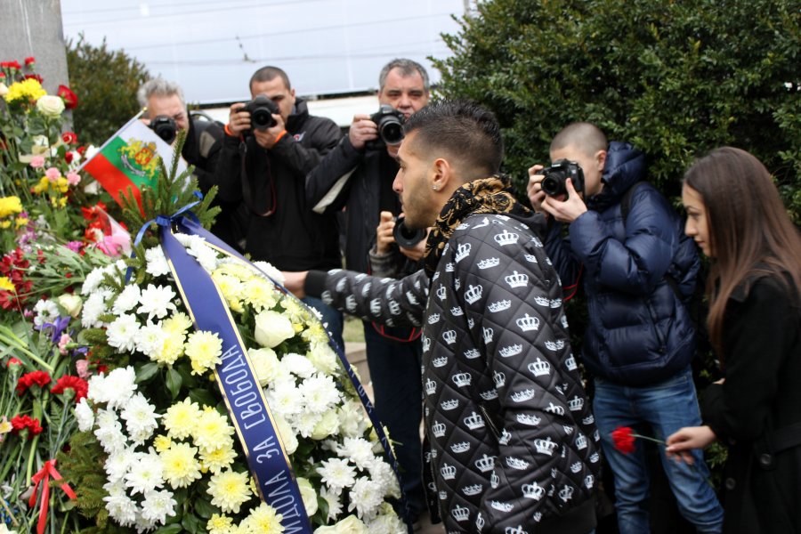 Левски Апостола паметник годишнина1