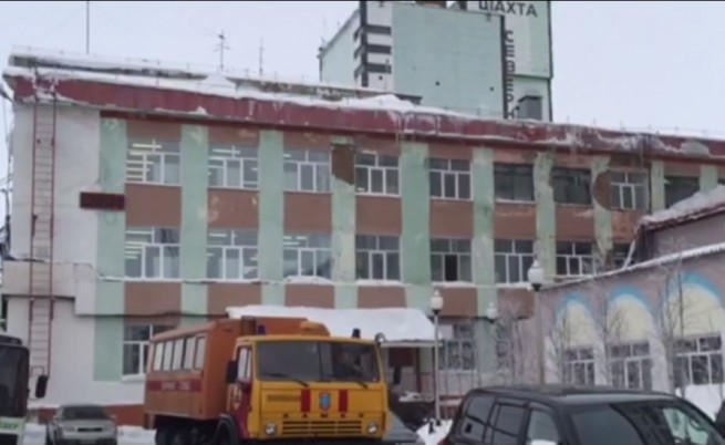 Ужас в Русия, десетки затрупани живи в горяща мина
