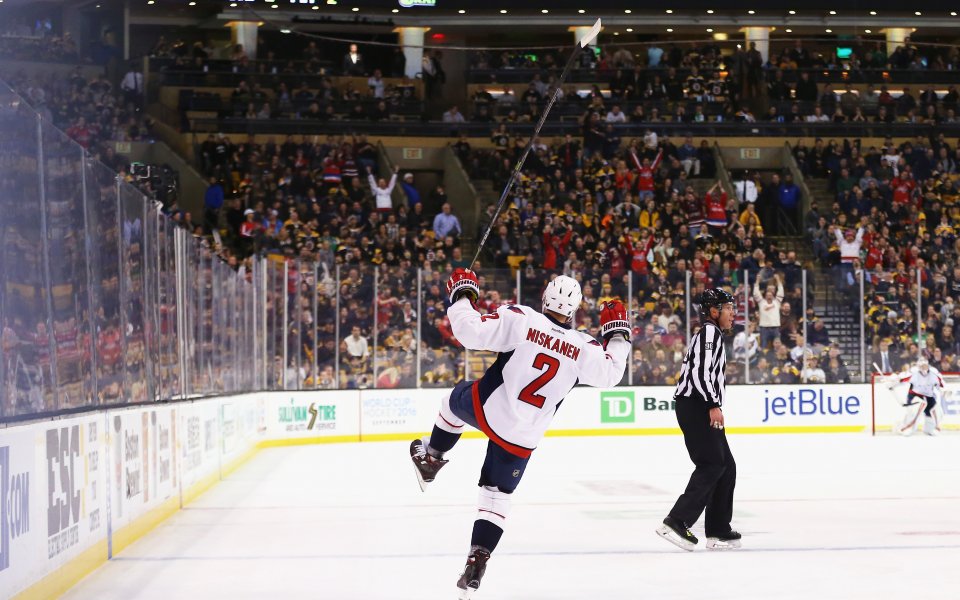 Лидерът в НХЛ Вашингтон пречупи Бостън с продължение