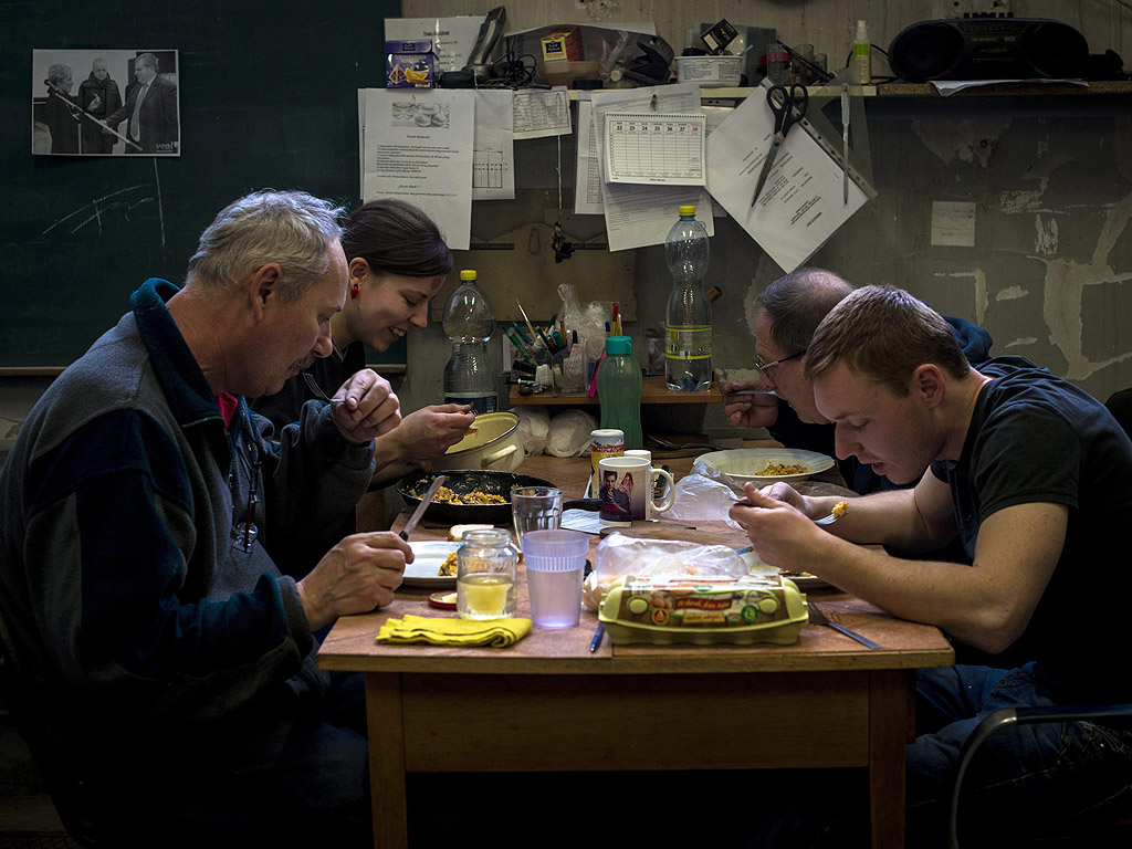 Девет унгарски жени професионалисти, които преследват кариера в професии, доминирани от мъжете.