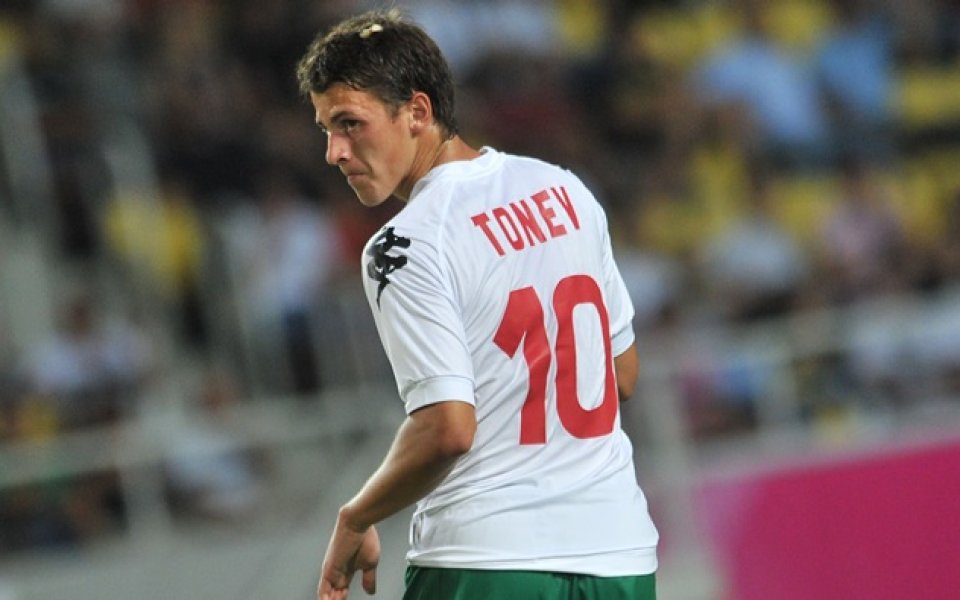Александър Тонев остана без треньор