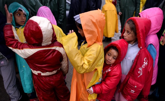 Над 1000 деца емигранти без родители в България