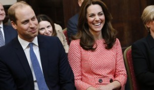 Кейт Мидълтън се разходи с рокля на български дизайнер