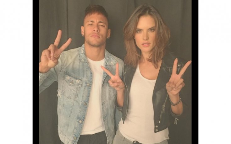 Неймар се забавлява с топмодел в нова реклама