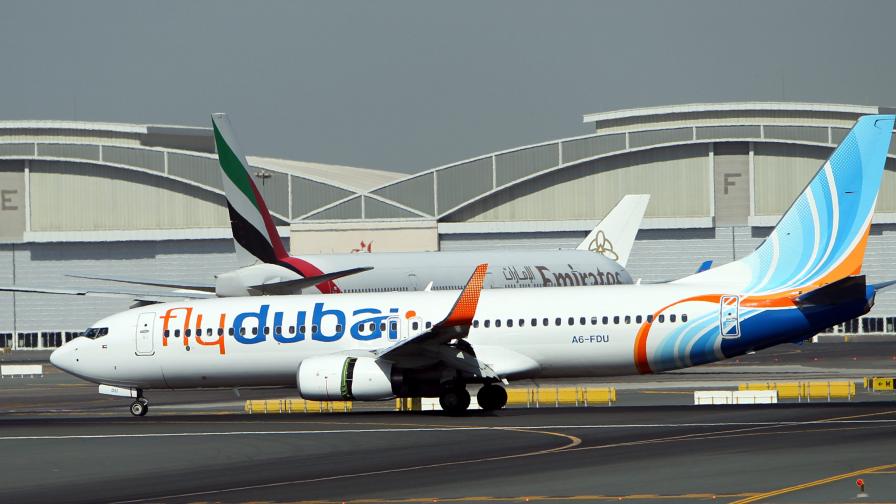 Самолет на "Флай Дубай" се разби, има 62 жертви (видео)