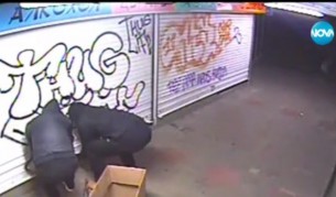 Уникални кадри от нагъл обир на магазин