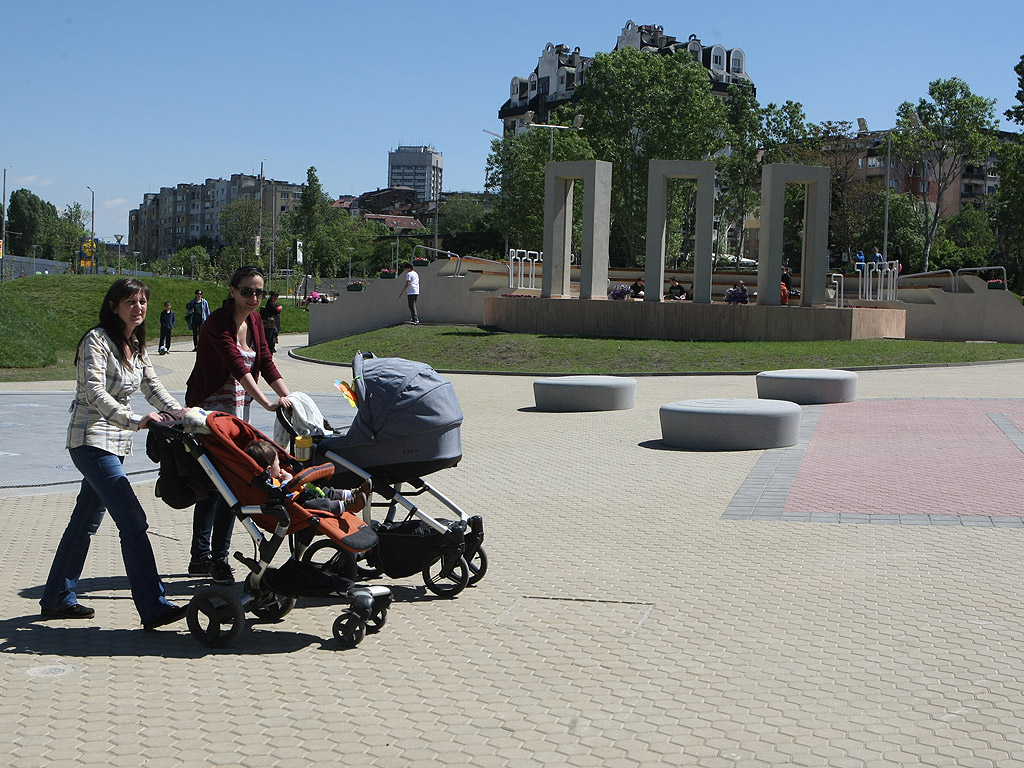 Новият парк "Възраждане" в София