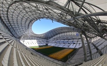 Олимпик Марсилия предложи да предостави своя стадион Стад Велодром на