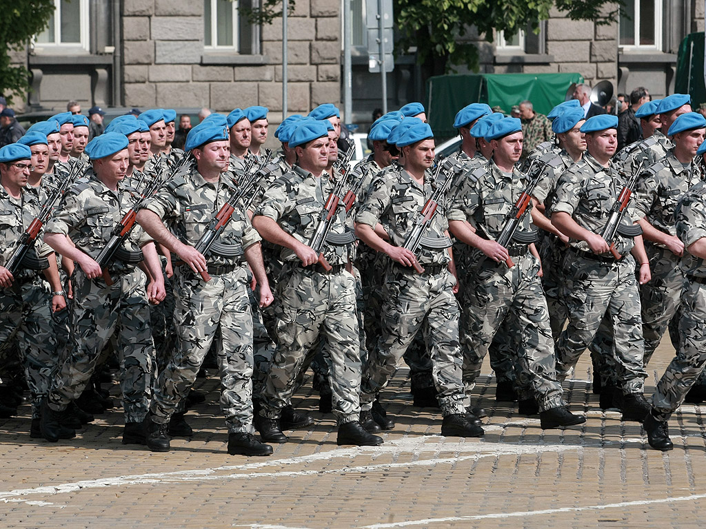 Военния парад в столицата на представителните части на Българската армия