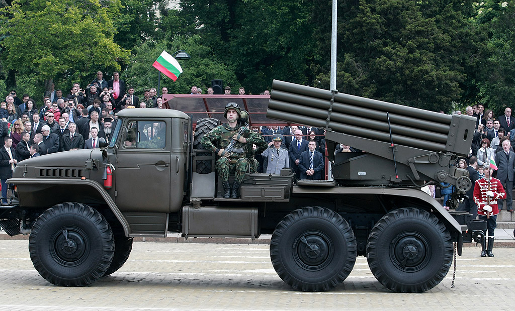 Военния парад в столицата на представителните части на Българската армия