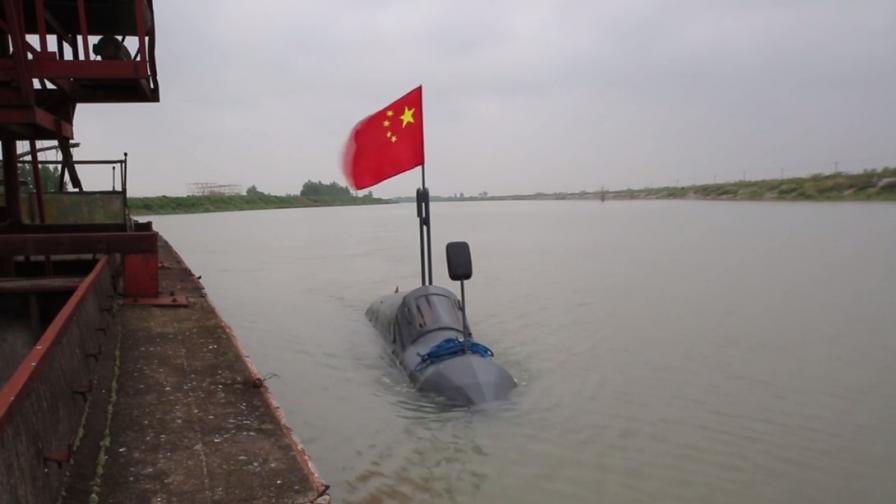 Китайски селянин си построи подводница за два месеца