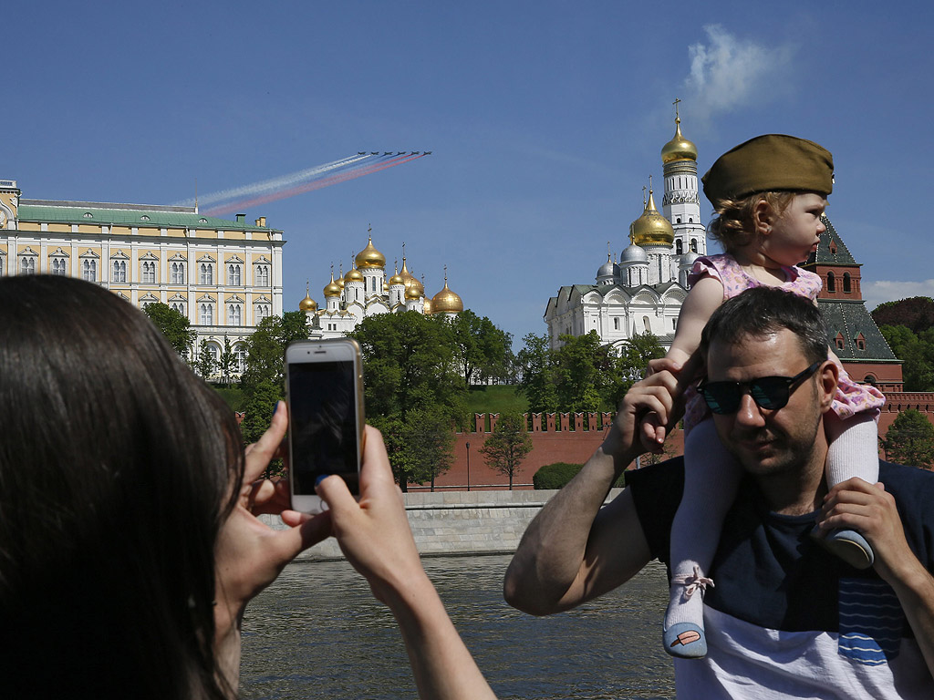 Парад в Москва за 71 години от съветската победа над нацистка Германия