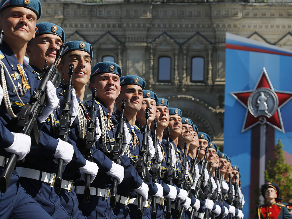 Парад в Москва за 71 години от съветската победа над нацистка Германия