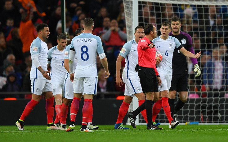 В Англия все повече гледат към Евро 2016