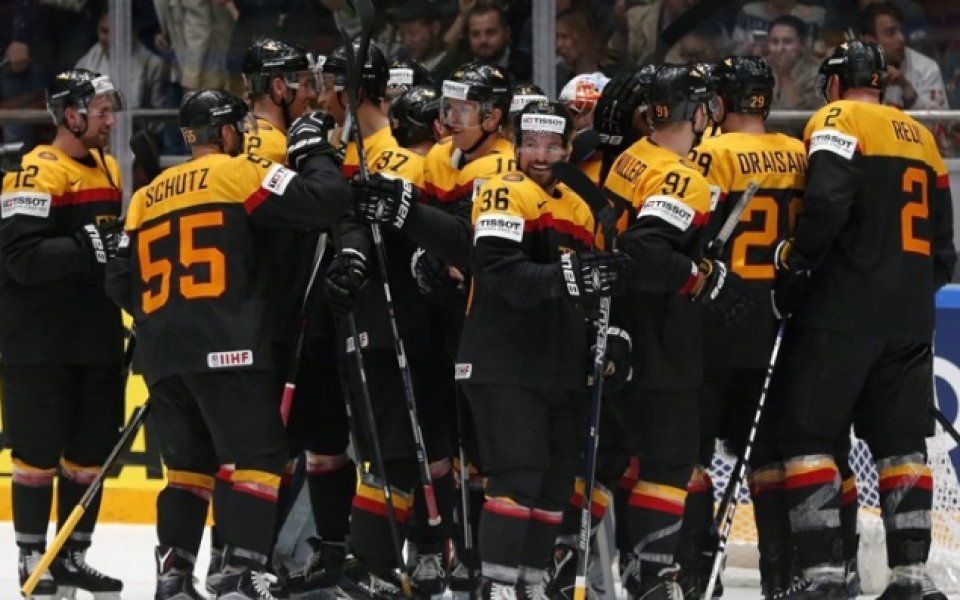 Германия стигна 1/4-финалите на световното по хокей на лед