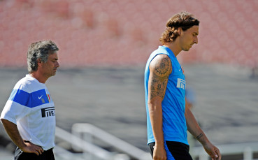 Ибрахимович ще лети до Манчестър преди Евро 2016