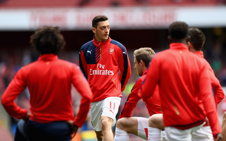 Йозил на линия за домакинството със Суонзи