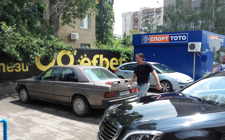 Иво Тонев пристигна на 