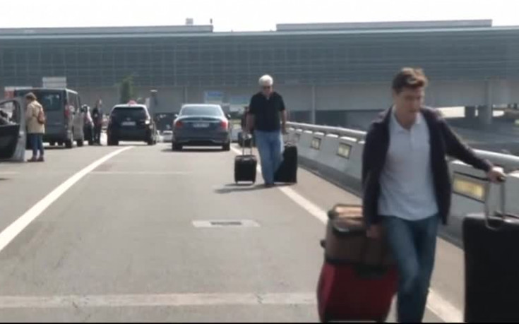 Хаос обхвана летищата във Франция преди Евро 2016