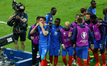 Блестящ гол изстреля Франция на старта на UEFA EURO 2016