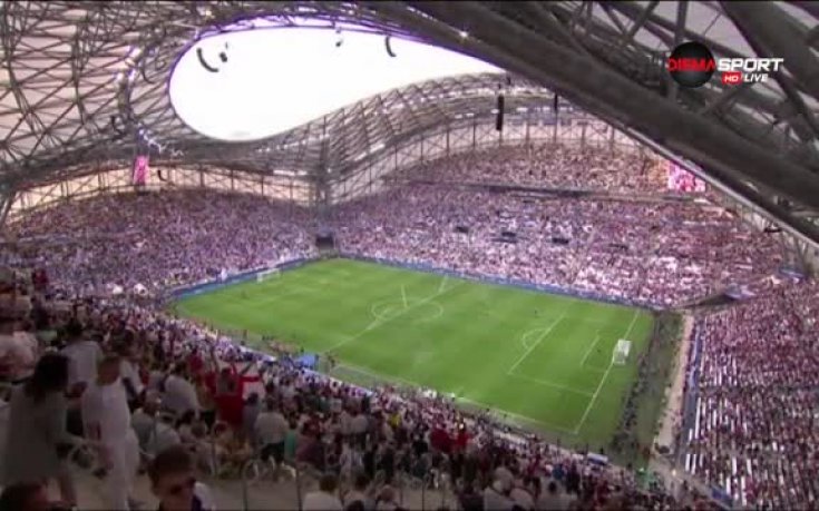 Стад Велодром минути преди Англия – Русия