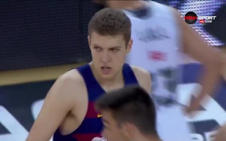 Везенков с брилянтна тройка срещу Реал