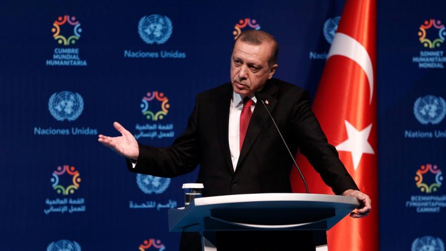 Ердоган поиска да цензурира германец, отказаха му