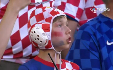 Шапката на Чорлука стана хит сред хърватите