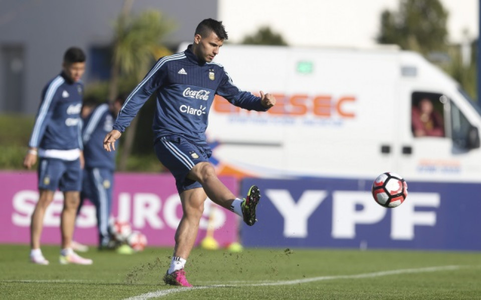 Агуеро е възстановен от травмата си, ще играе срещу Парагвай