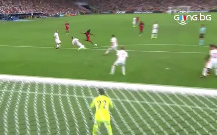 Гол на Ренато Санчес във вратата на Полша