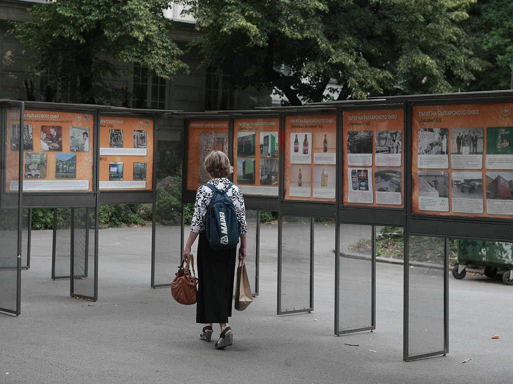 125 години пивоварна промишленост в България, 60 години пивоварна наука и 25 години Съюз на пивоварите у нас. Наздраве!