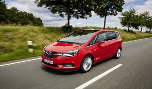 Бизнес клас пътуване с Opel Zafira (тест драйв)