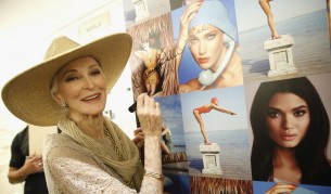 Грациозни и секси модели и над 70 - вижте ги