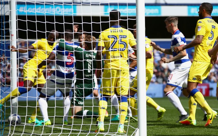 Лийдс изхвърли Флийтууд след истинска драма