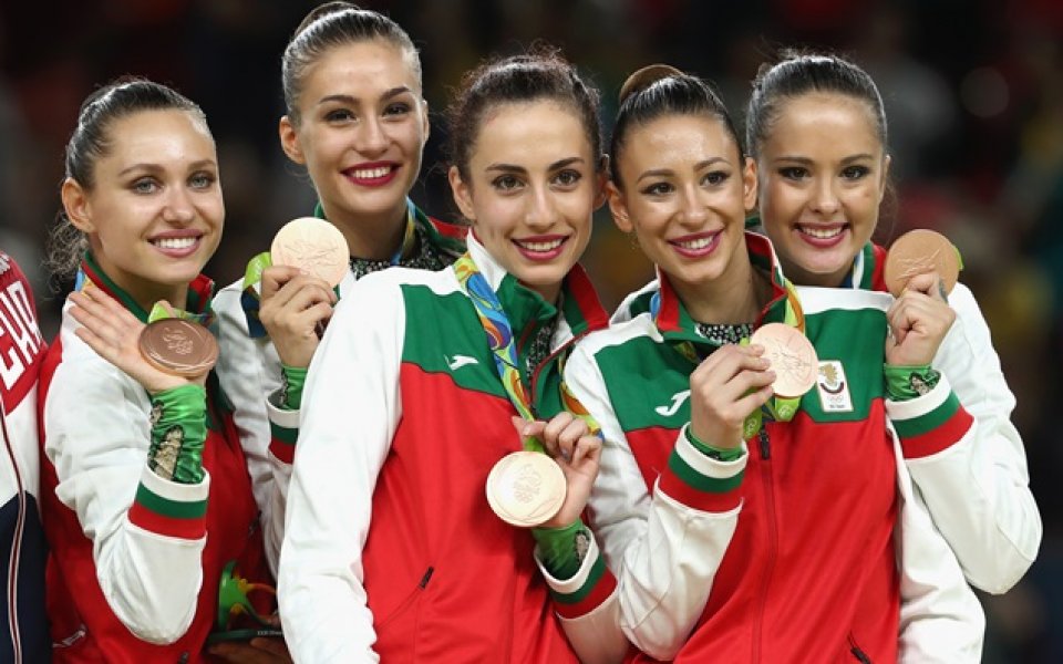 Медалът на гимнастичките развълнува и Нина Рангелова