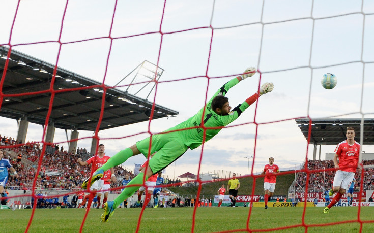 Търсим най-доброто спасяване на 4-ия кръг! Решавате вие!