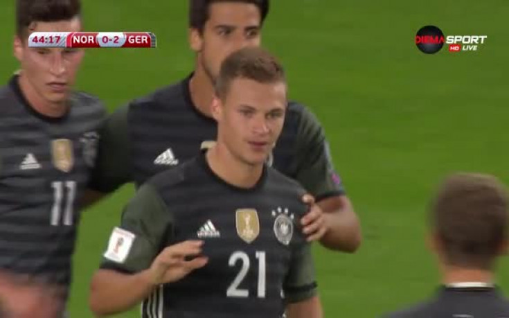Германия се забавлява и продължава да бележи